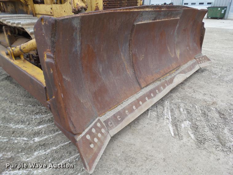 image for item DZ9318 1968 Caterpillar D8H dozer