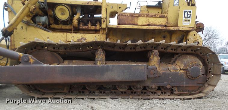 image for item DZ9318 1968 Caterpillar D8H dozer