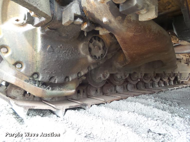 image for item DZ9318 1968 Caterpillar D8H dozer