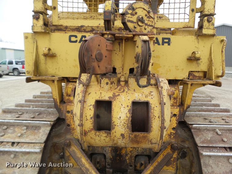 image for item DZ9318 1968 Caterpillar D8H dozer