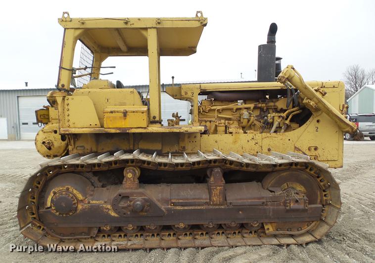 image for item DZ9319 1973 Caterpillar D8H crawler tractor