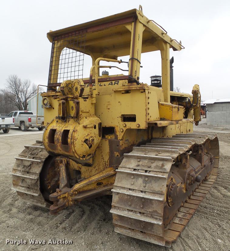 image for item DZ9319 1973 Caterpillar D8H crawler tractor