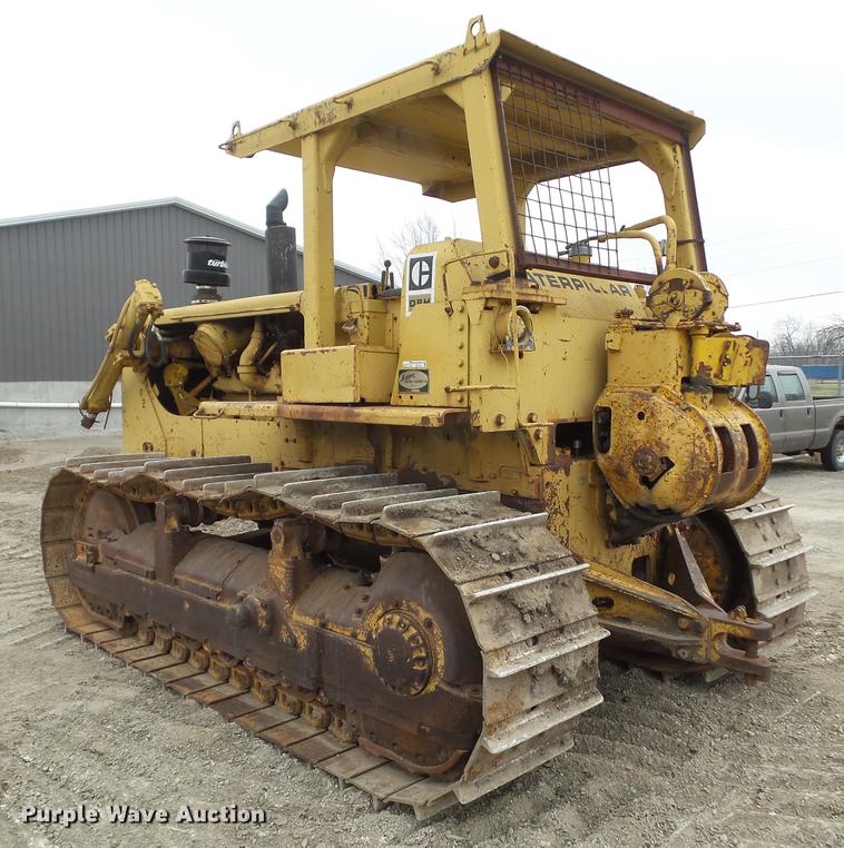 image for item DZ9319 1973 Caterpillar D8H crawler tractor