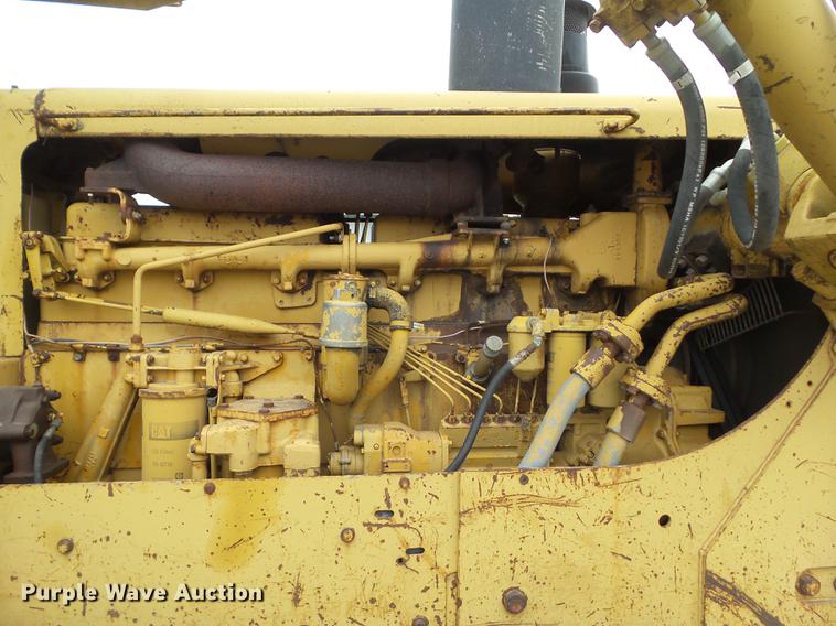 image for item DZ9319 1973 Caterpillar D8H crawler tractor