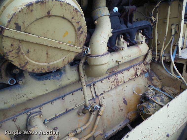 image for item DZ9319 1973 Caterpillar D8H crawler tractor