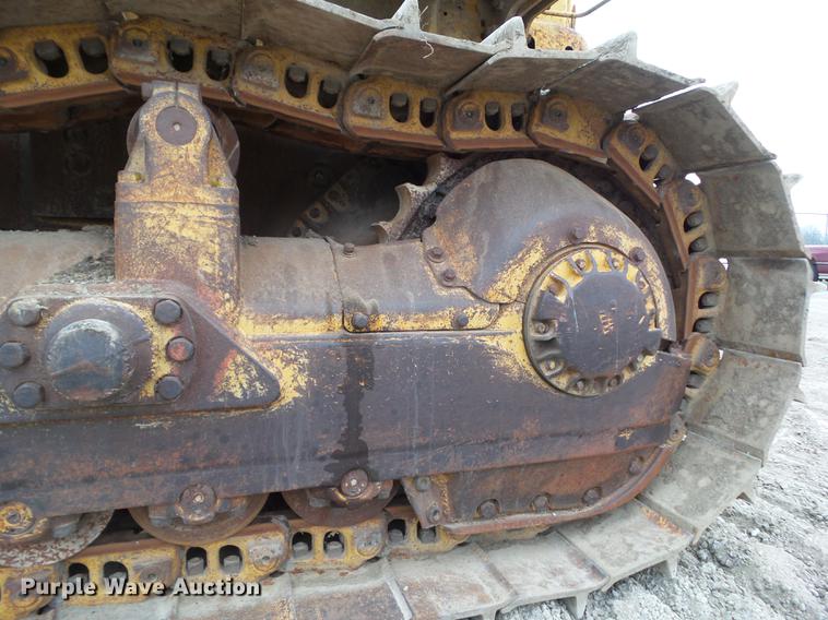 image for item DZ9319 1973 Caterpillar D8H crawler tractor