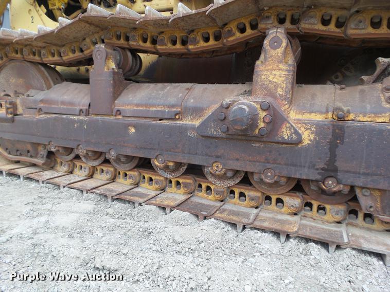 image for item DZ9319 1973 Caterpillar D8H crawler tractor