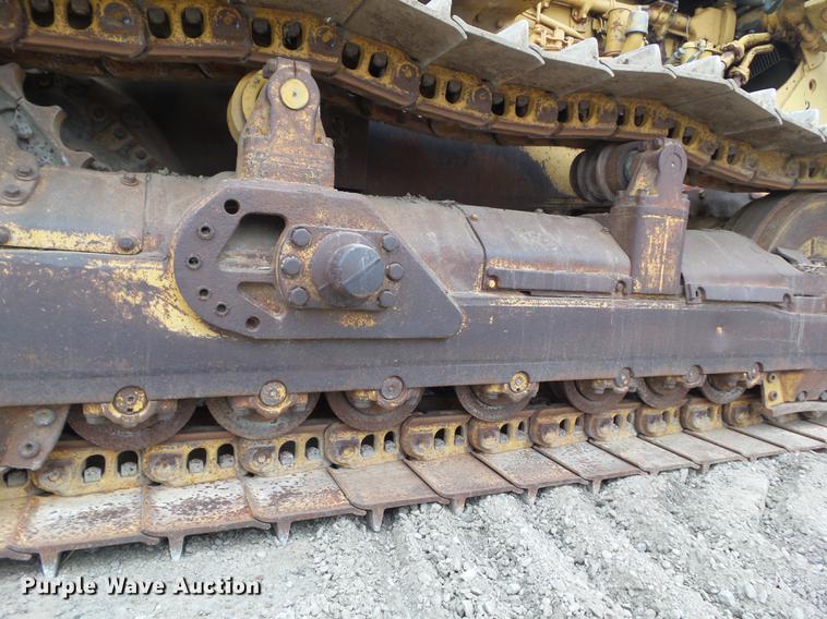 image for item DZ9319 1973 Caterpillar D8H crawler tractor