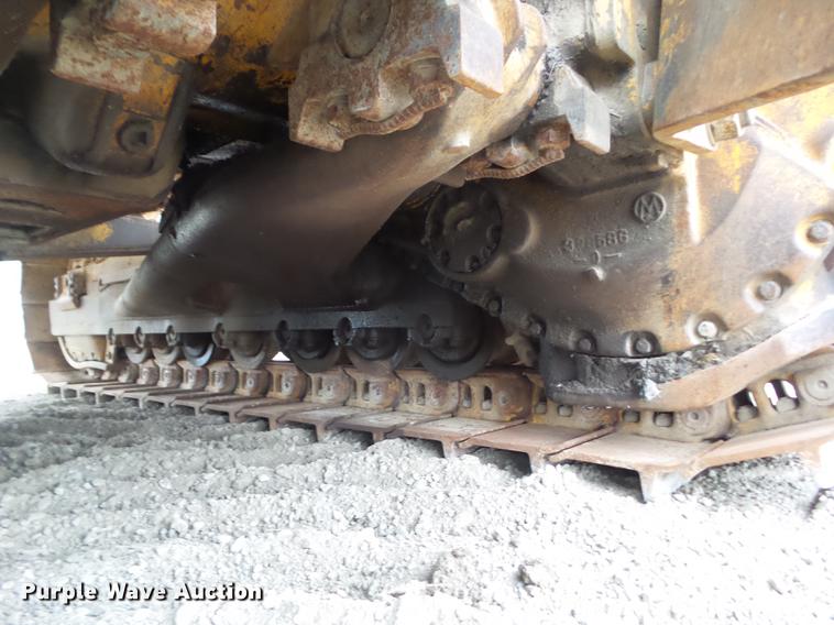 image for item DZ9319 1973 Caterpillar D8H crawler tractor