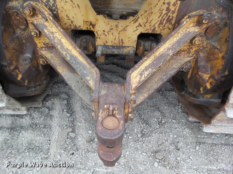 image for item DZ9319 1973 Caterpillar D8H crawler tractor