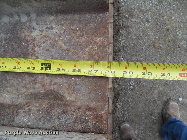 image for item DZ9319 1973 Caterpillar D8H crawler tractor