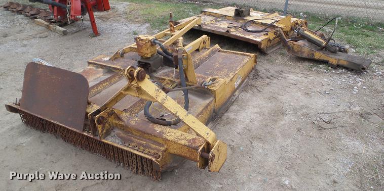 image for item DZ9320 Tiger side wing and rear rotary mowers