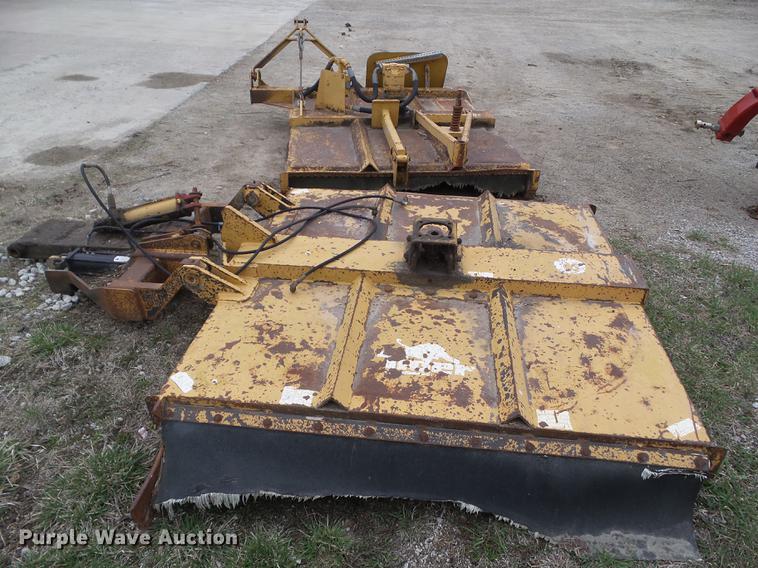 image for item DZ9320 Tiger side wing and rear rotary mowers