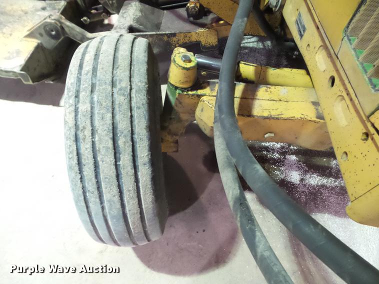 image for item DZ9323 1996 John Deere 6400 tractor