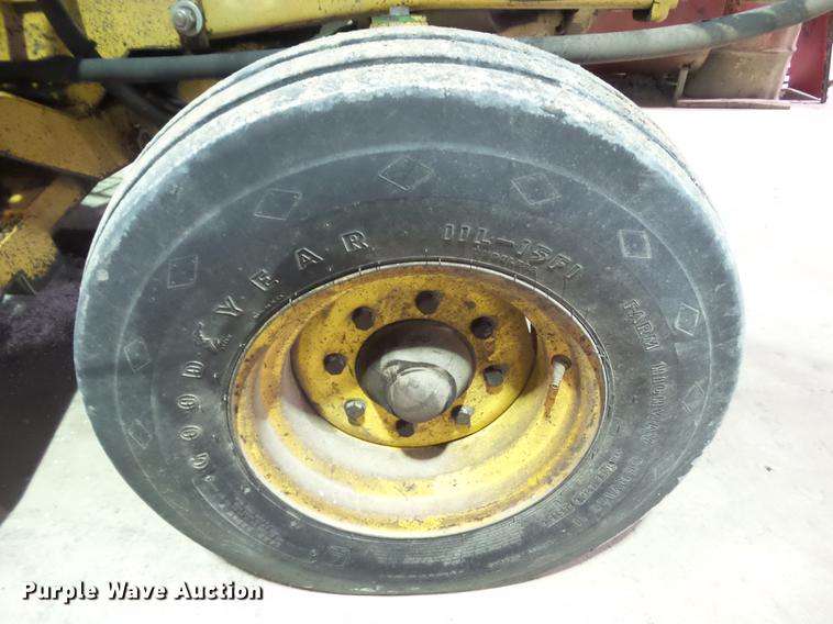 image for item DZ9323 1996 John Deere 6400 tractor