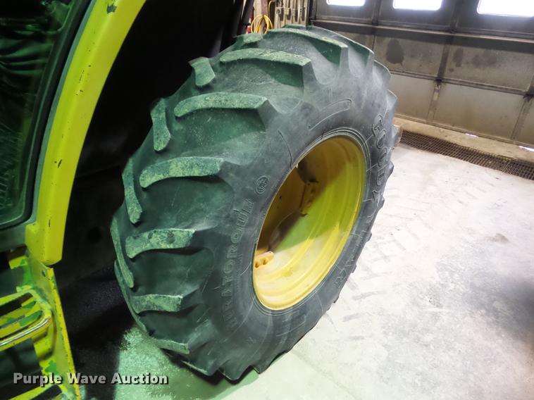 image for item DZ9323 1996 John Deere 6400 tractor