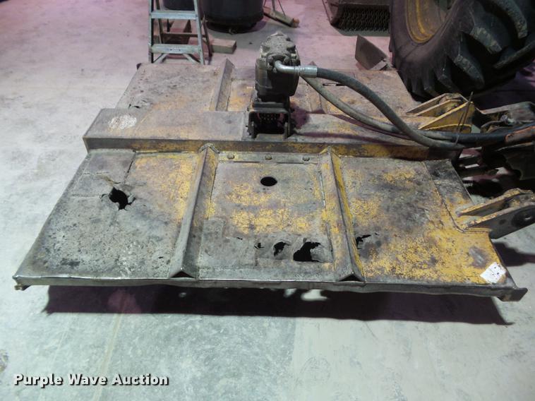 image for item DZ9323 1996 John Deere 6400 tractor