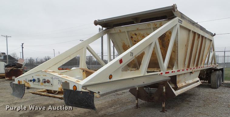 image for item DZ9324 2006 Trail King bottom dump trailer