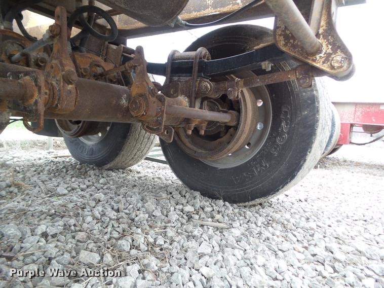 image for item DZ9324 2006 Trail King bottom dump trailer