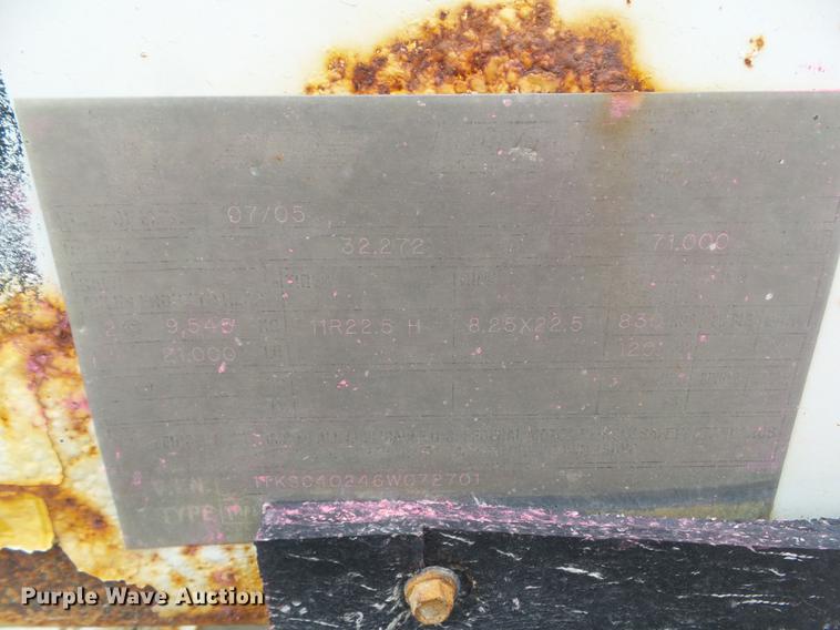 image for item DZ9324 2006 Trail King bottom dump trailer