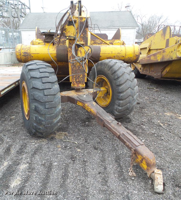 image for item DZ9327 1972 Caterpillar 435F scraper