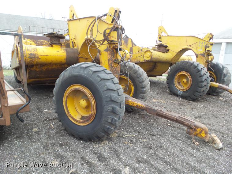 image for item DZ9327 1972 Caterpillar 435F scraper