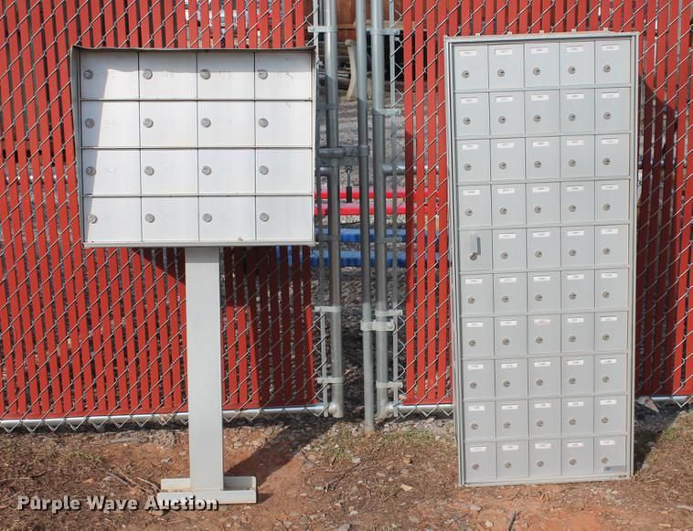 image for item DZ9862 (28) Florence Mfg. aluminum mailboxes