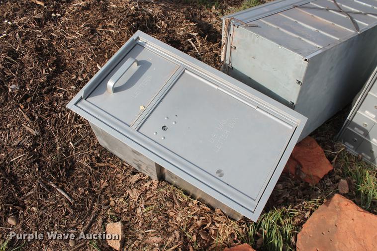 image for item DZ9862 (28) Florence Mfg. aluminum mailboxes