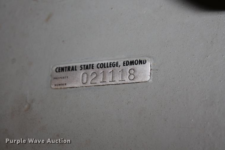 image for item DZ9864 Walker Turner drill press