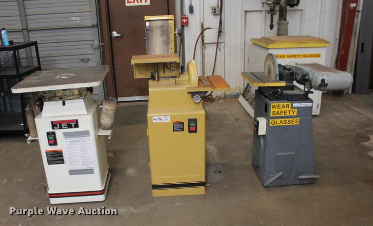 image for item DZ9865 (3) sanders