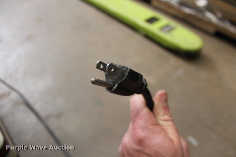 image for item DZ9865 (3) sanders