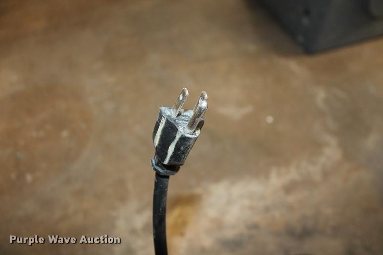 image for item DZ9865 (3) sanders