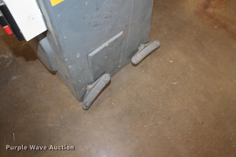 image for item DZ9865 (3) sanders