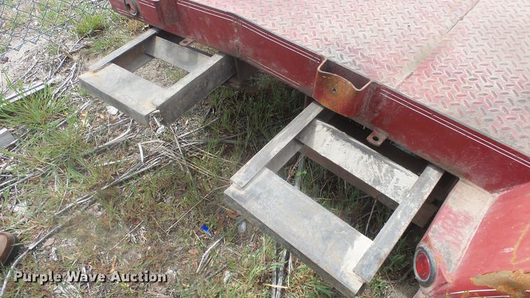 image for item EC9682 2010 Load Trail utility trailer