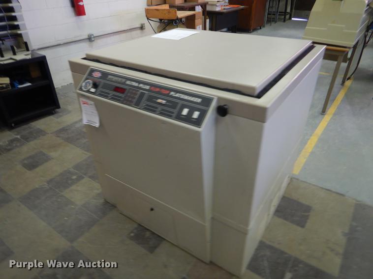 image for item EI9002 Print shop components