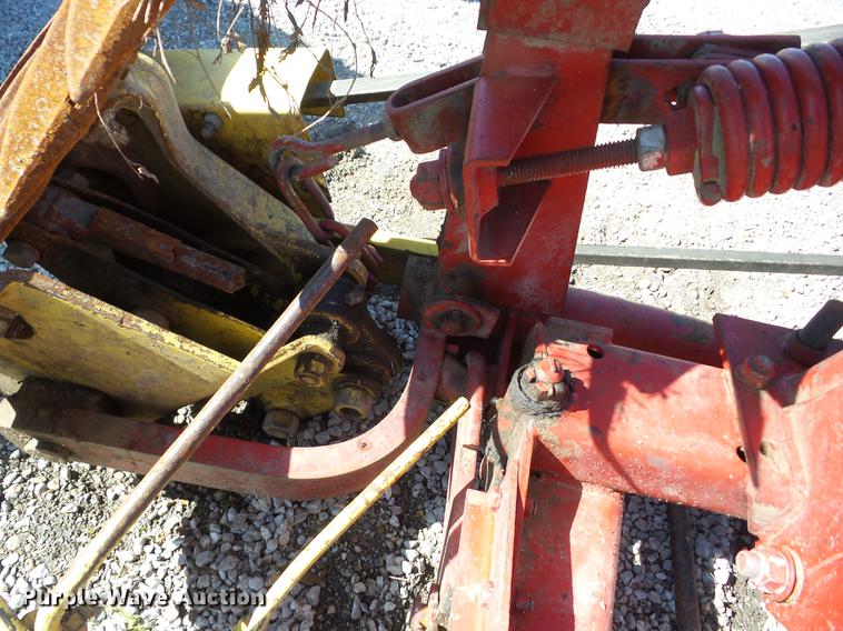 image for item EI9788 New Holland 451 sickle bar mower