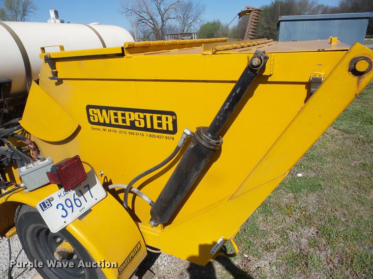 image for item EI9789 1990 Sweepster TP60GED street sweeper