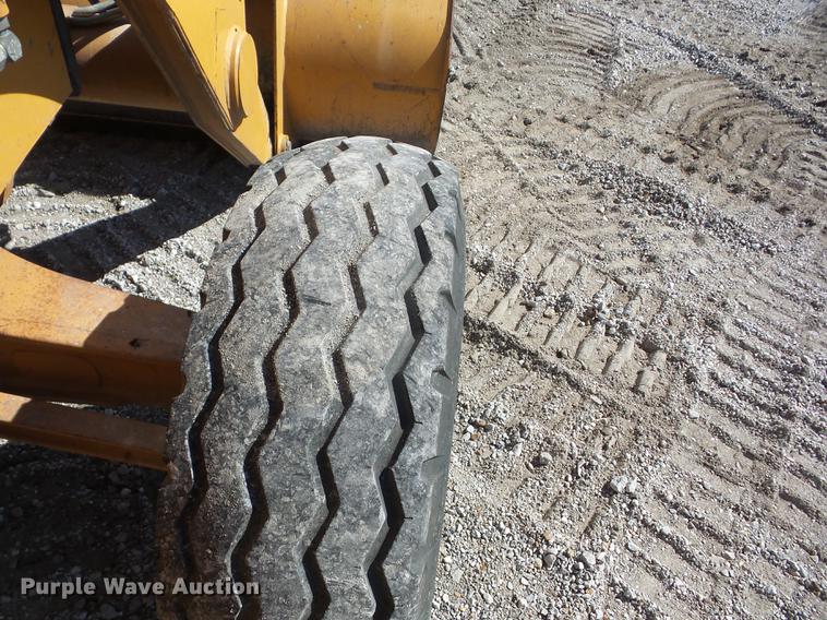 image for item EI9790 1996 Case 580L XT Series 2 landscape tractor