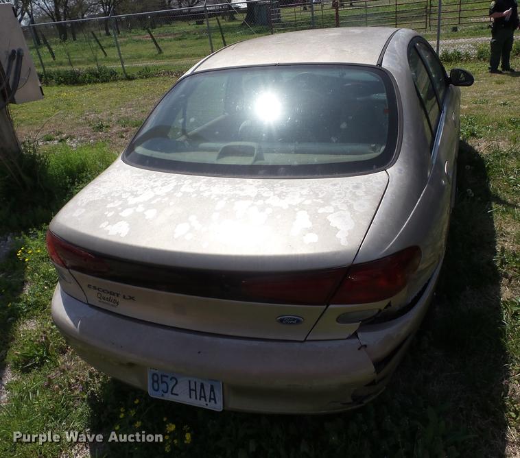 image for item EI9794 1997 Ford Escort LX