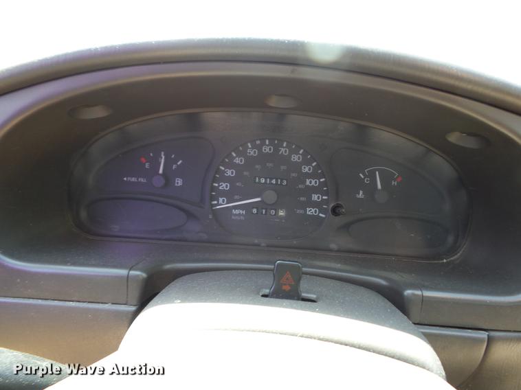 image for item EI9794 1997 Ford Escort LX