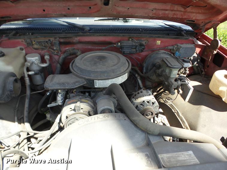 image for item EI9796 1989 Chevrolet 2500 pickup truck