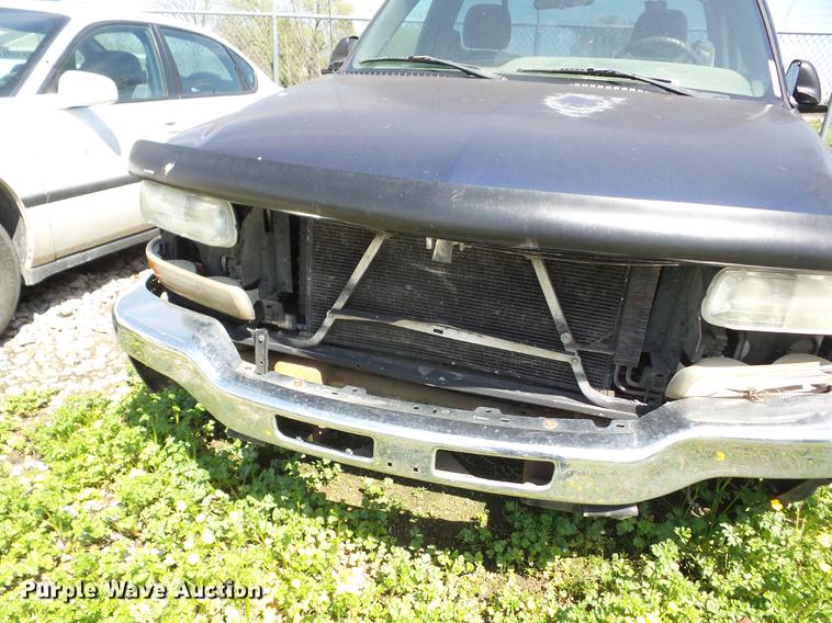 image for item EI9797 2001 Chevrolet Silverado 1500 pickup truck