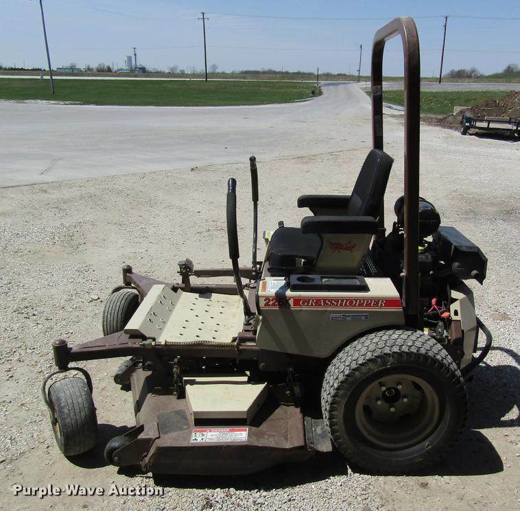 image for item EP9754 2014 Grasshopper 225K ZTR lawn mower