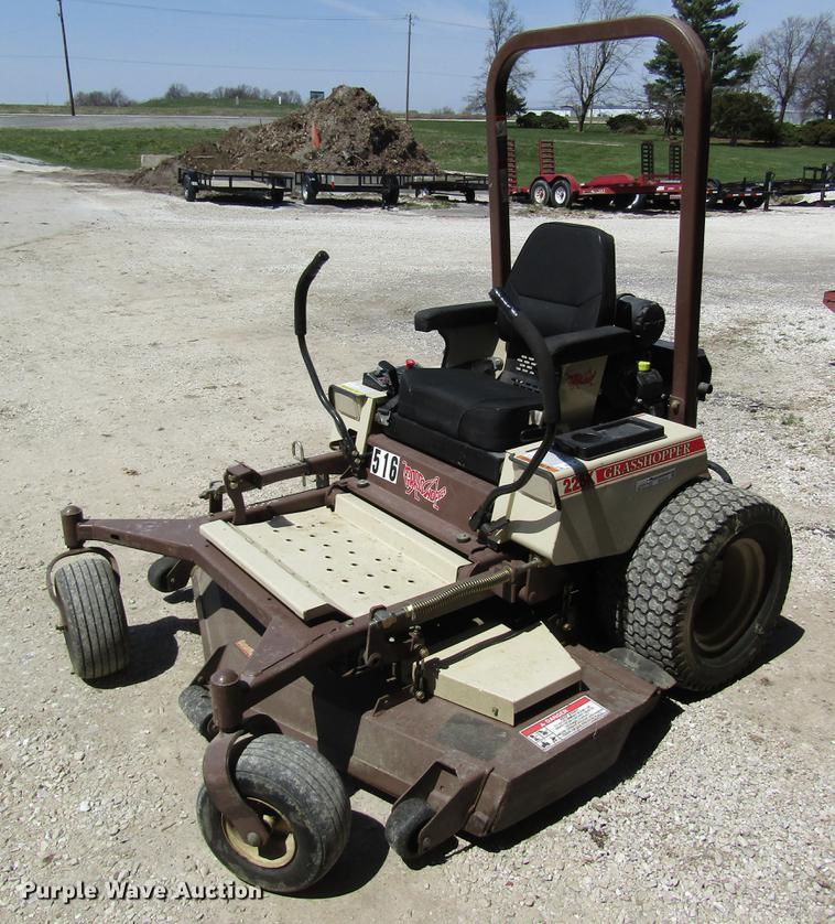 image for item EP9754 2014 Grasshopper 225K ZTR lawn mower