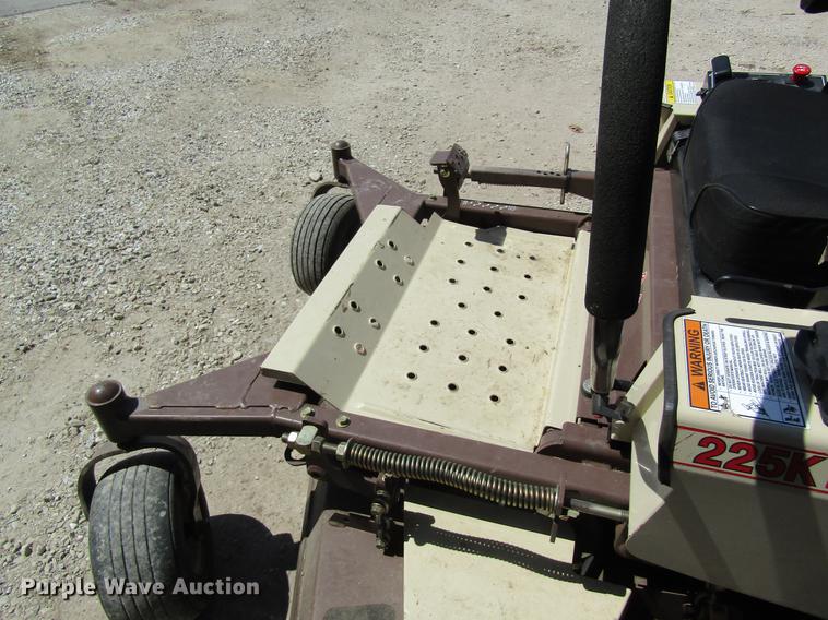 image for item EP9754 2014 Grasshopper 225K ZTR lawn mower