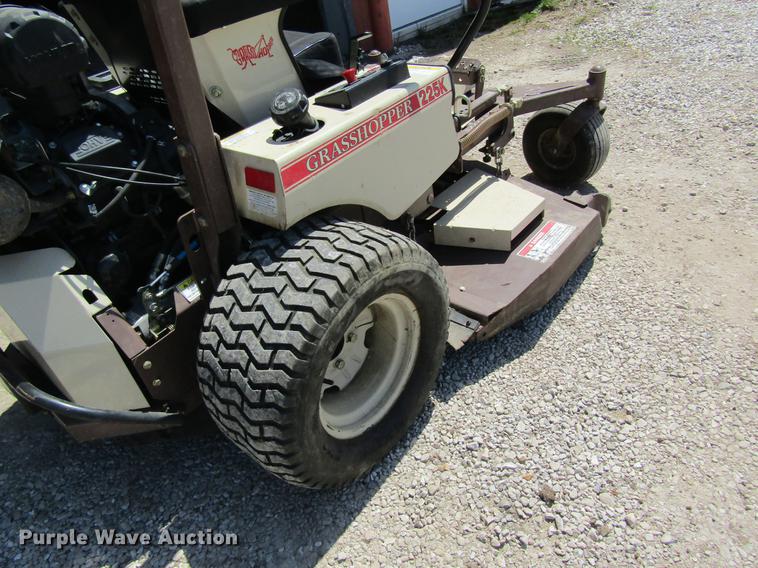 image for item EP9754 2014 Grasshopper 225K ZTR lawn mower