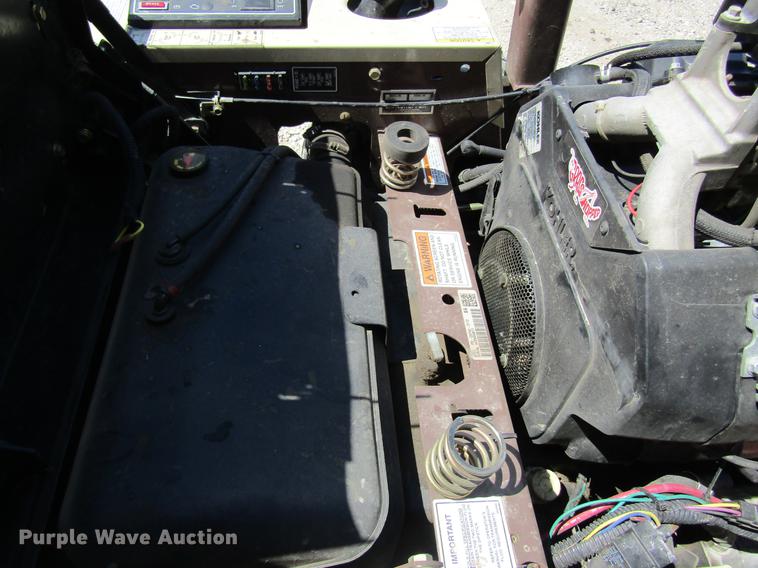 image for item EP9754 2014 Grasshopper 225K ZTR lawn mower