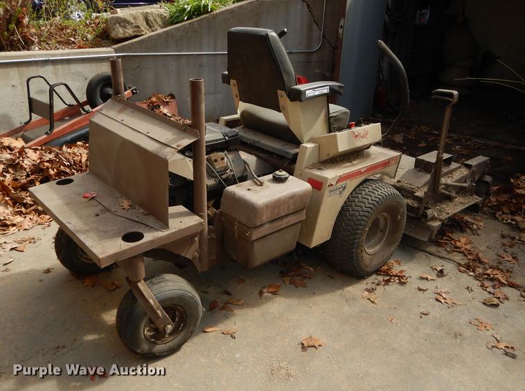 image for item EQ9813 Grasshopper 718 ZTR lawn mower