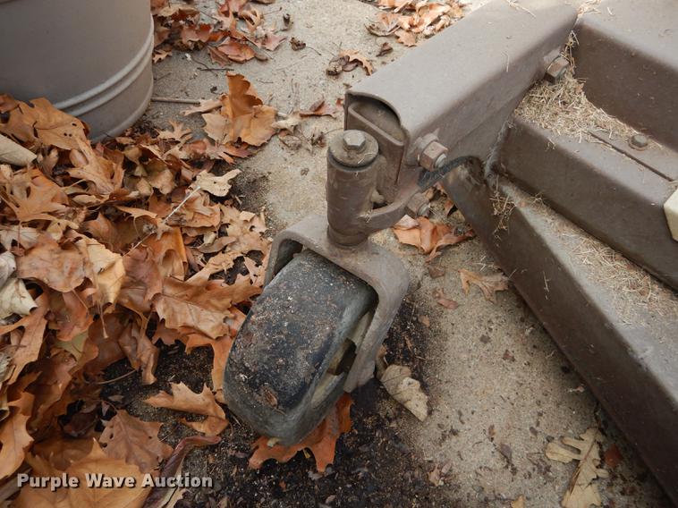 image for item EQ9813 Grasshopper 718 ZTR lawn mower