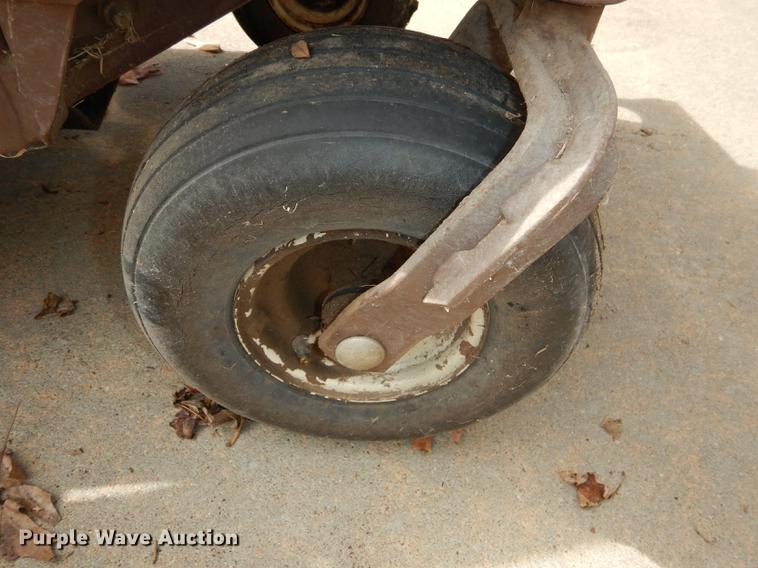 image for item EQ9813 Grasshopper 718 ZTR lawn mower